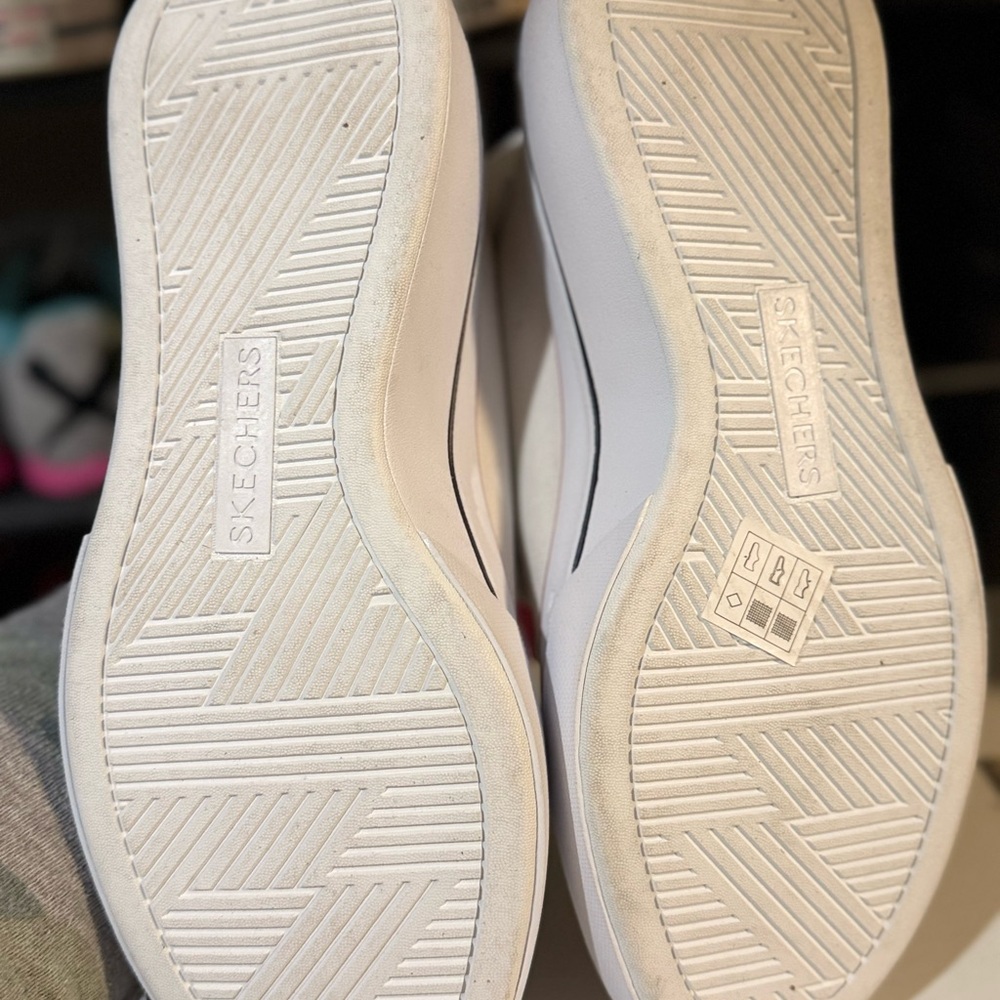 Skechers White and Red Court Classics Shoes - Picture 6 of 8